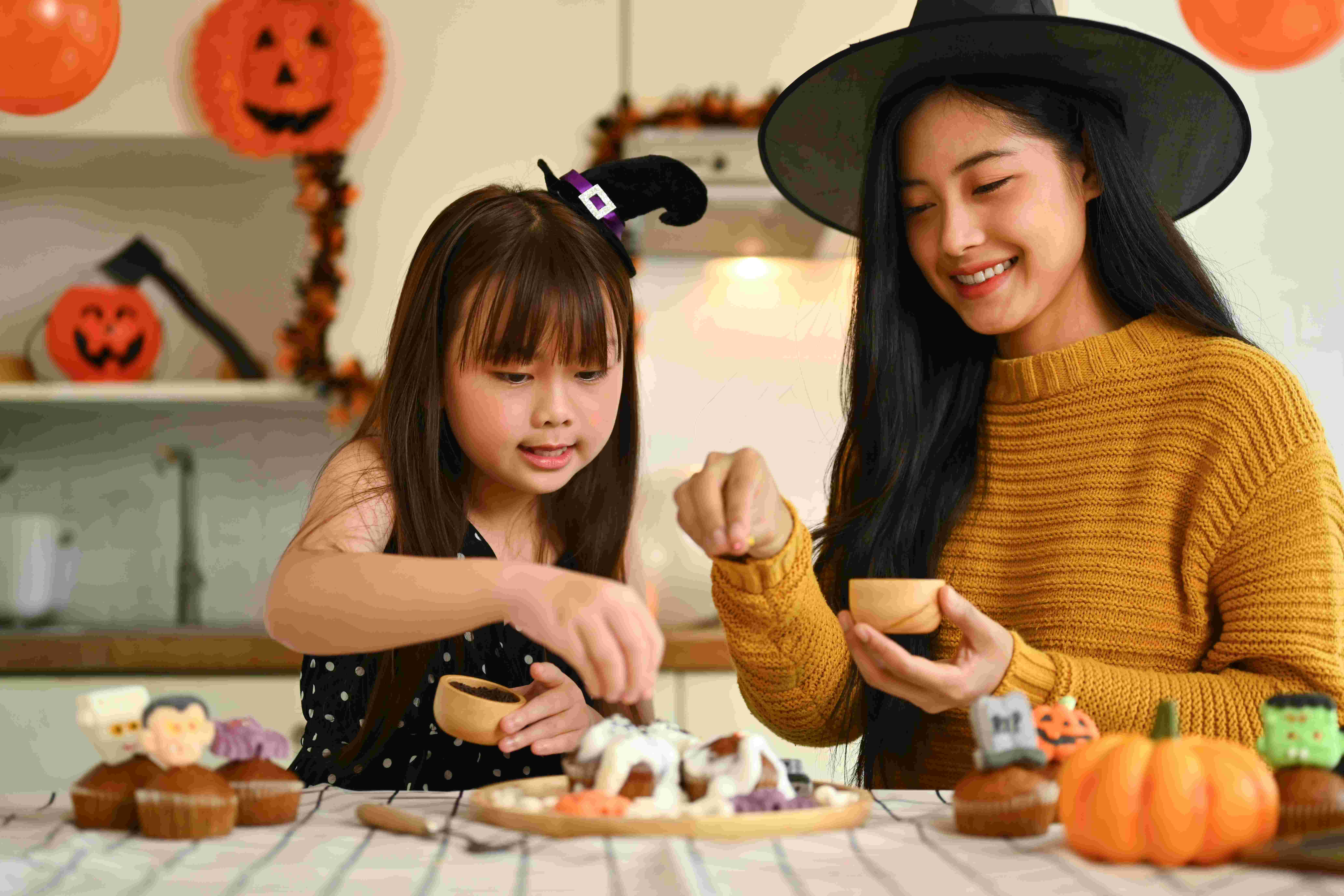 decorating Halloween treats