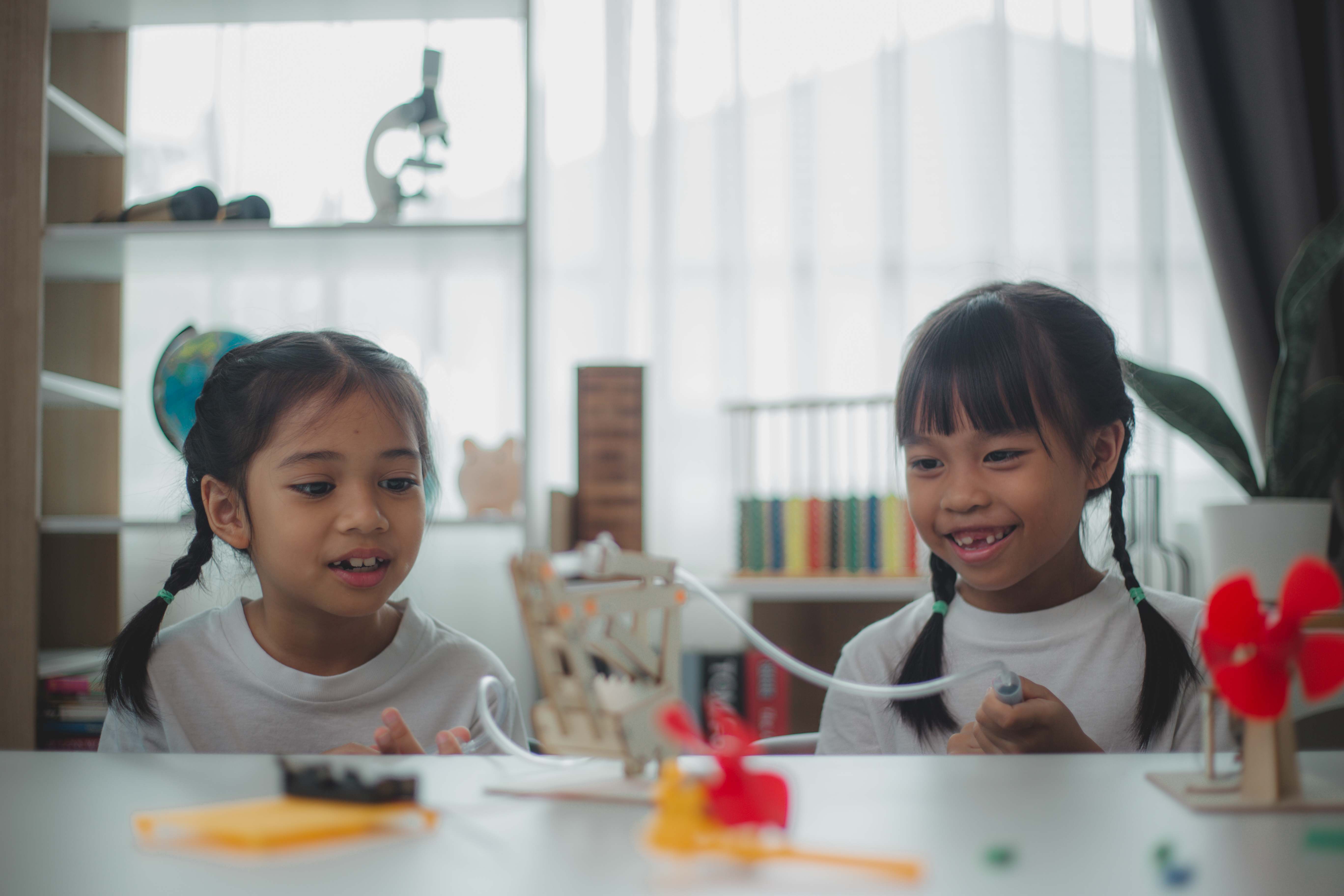 children doing experiment 